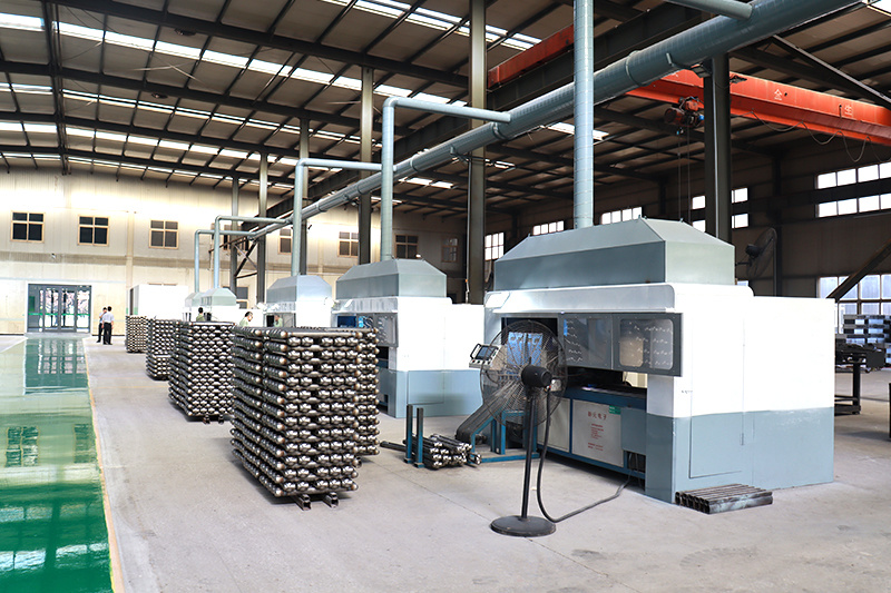 全自(zì)動鋼制(zhì)單片焊接區(qū)